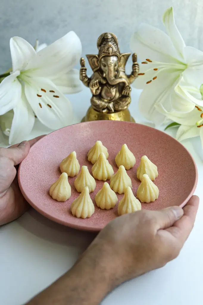 Mawa Modak (21pcs)