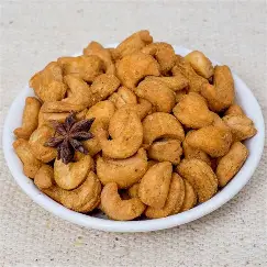 Kaju Mathri